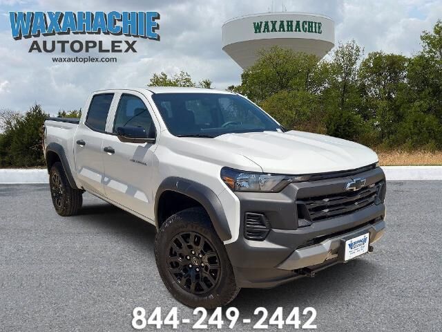 2024 Chevrolet Colorado Trail Boss — photo 1 of 13