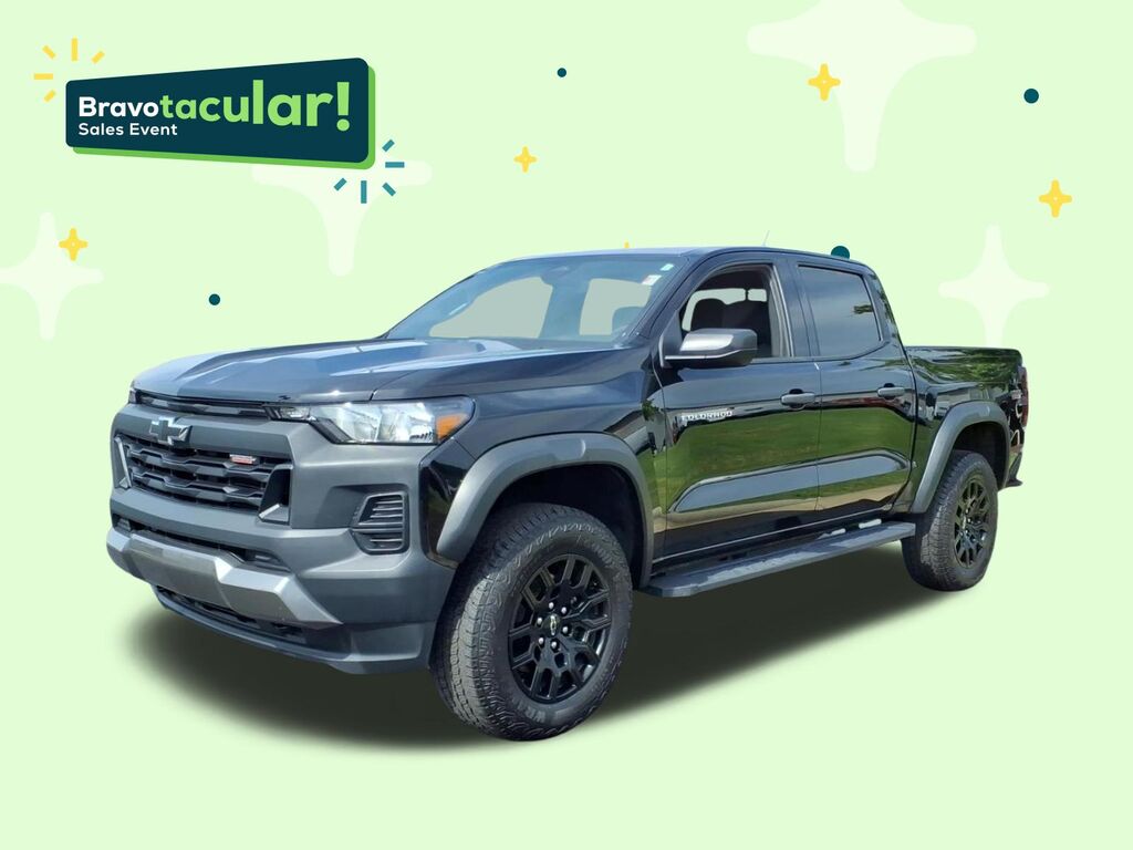 2023 Chevrolet Colorado Trail Boss — photo 1 of 7