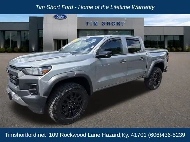 2024 Chevrolet Colorado Trail Boss — photo 1 of 13