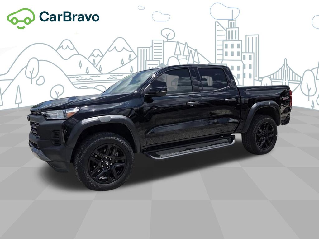 2023 Chevrolet Colorado Trail Boss — photo 1 of 7