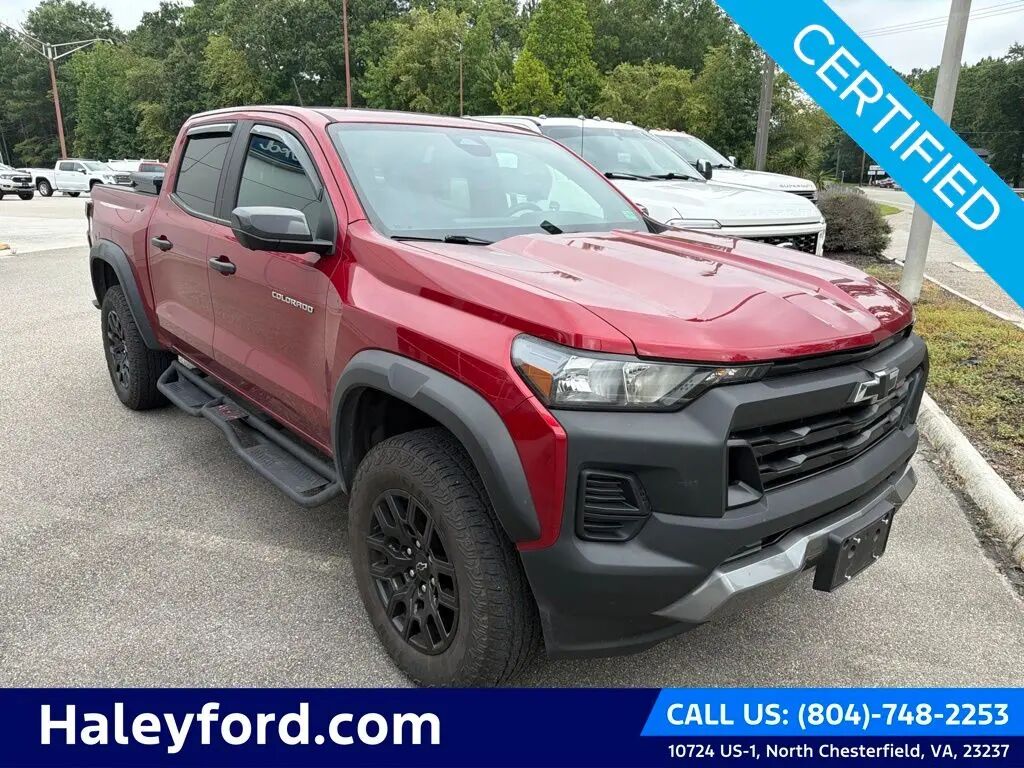2025 Chevrolet Colorado Trail Boss — photo 1 of 4