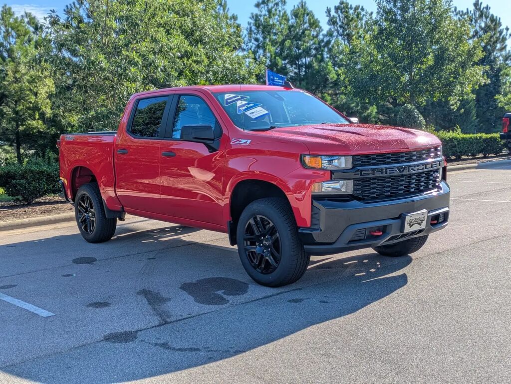 2022 Chevrolet Silverado 1500 Limited Custom Trail Boss — photo 1 of 13
