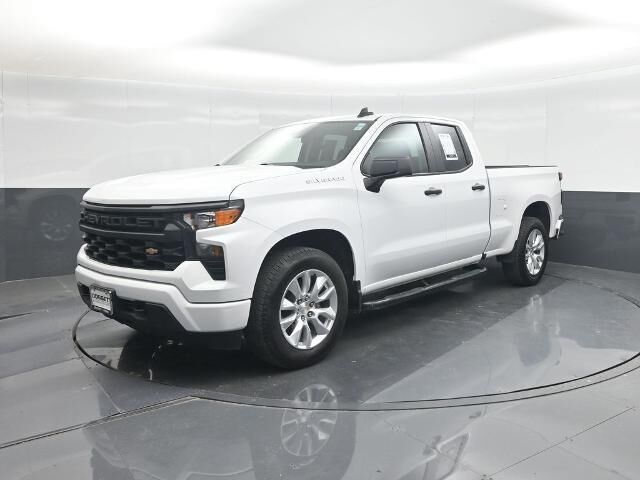 2024 Chevrolet Silverado 1500 Custom — photo 1 of 13