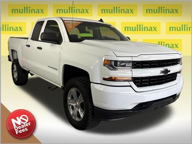 2018 Chevrolet Silverado 1500 Custom — photo 1 of 13