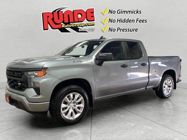 2024 Chevrolet Silverado 1500 Custom — photo 1 of 12
