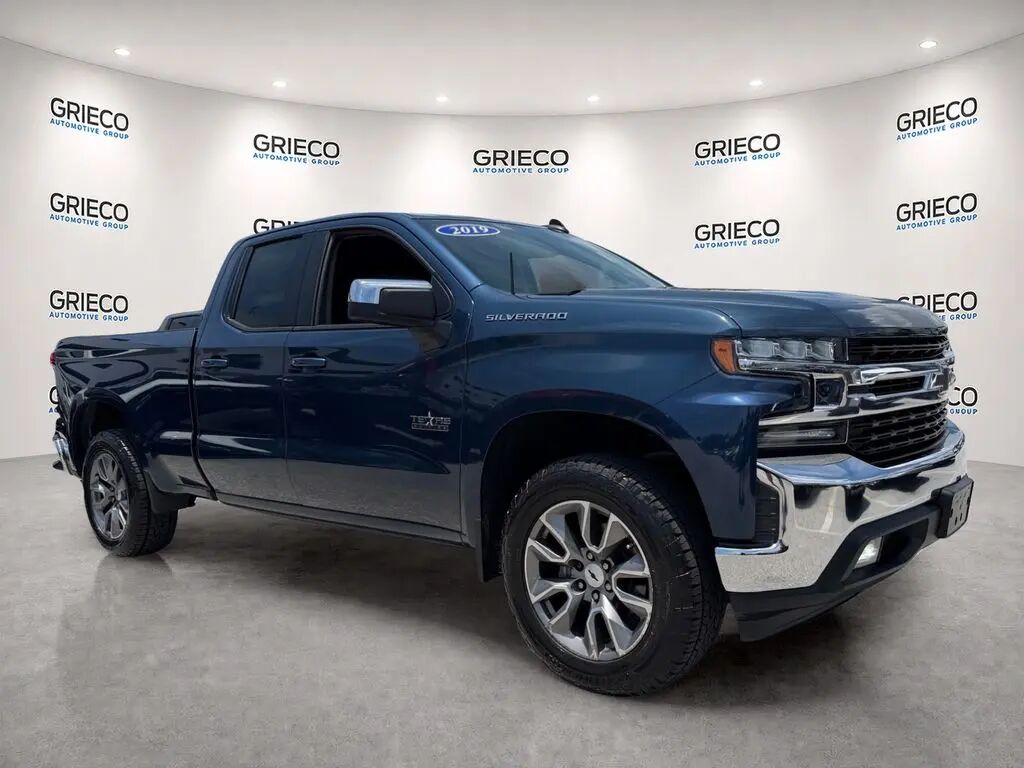 2019 Chevrolet Silverado 1500 LT — photo 1 of 1