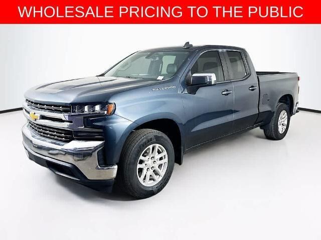 2020 Chevrolet Silverado 1500 LT — photo 1 of 13
