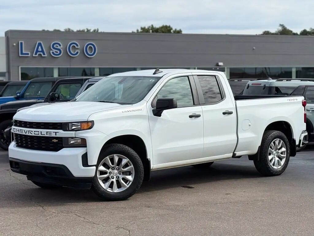 2020 Chevrolet Silverado 1500 Custom — photo 1 of 13