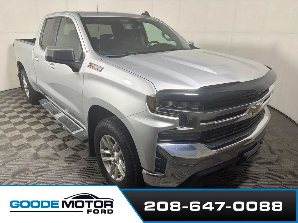 2020 Chevrolet Silverado 1500 LT — photo 1 of 13
