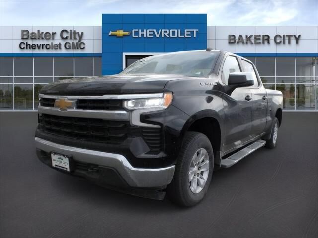 2023 Chevrolet Silverado 1500 LT — photo 1 of 13