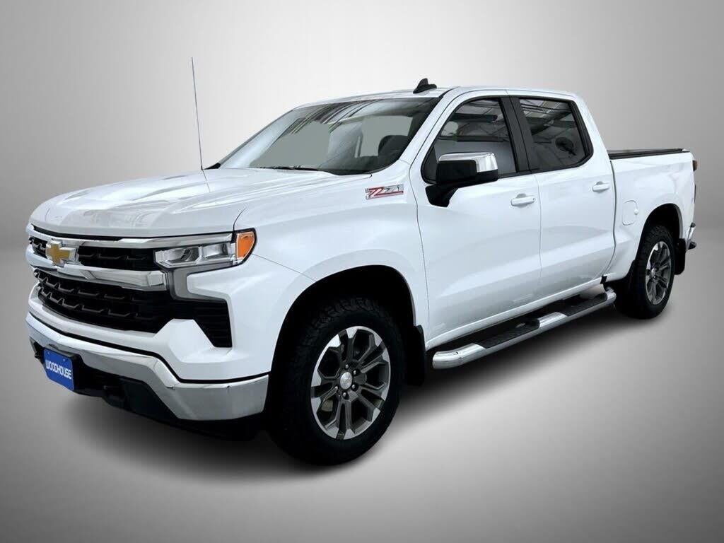 2024 Chevrolet Silverado 1500 LT — photo 1 of 1