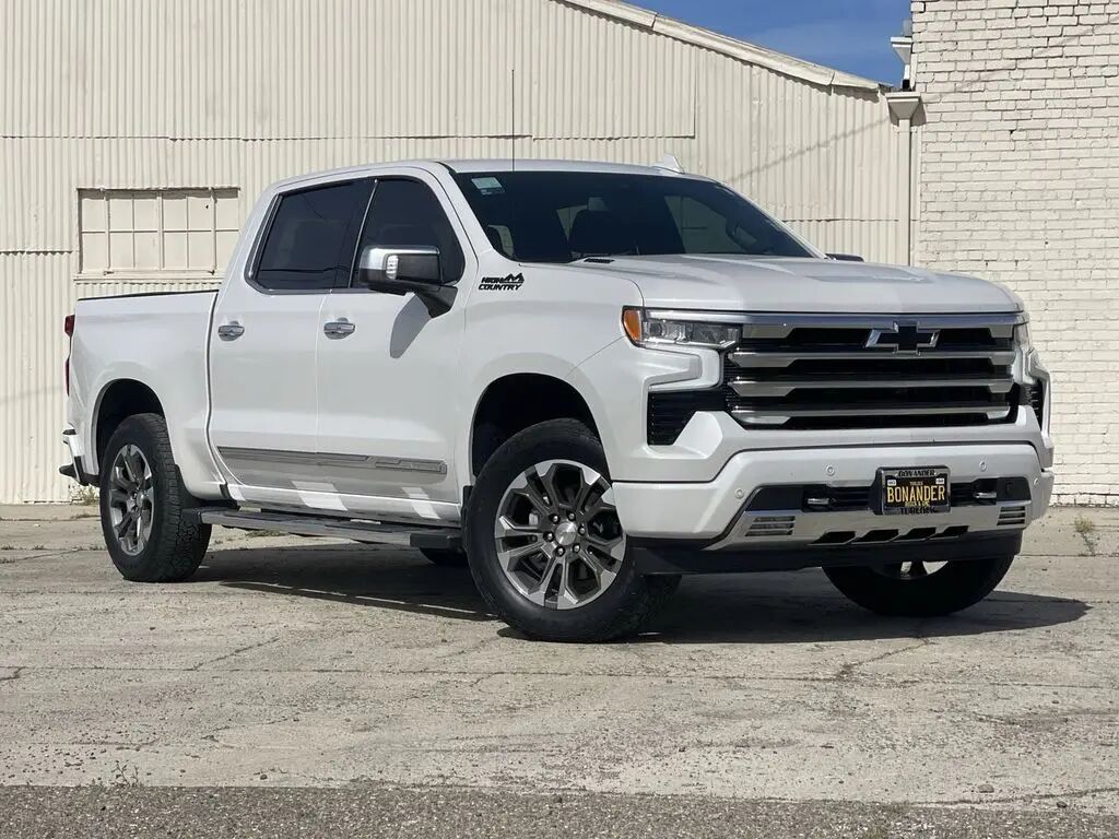 2023 Chevrolet Silverado 1500 High Country — photo 1 of 13