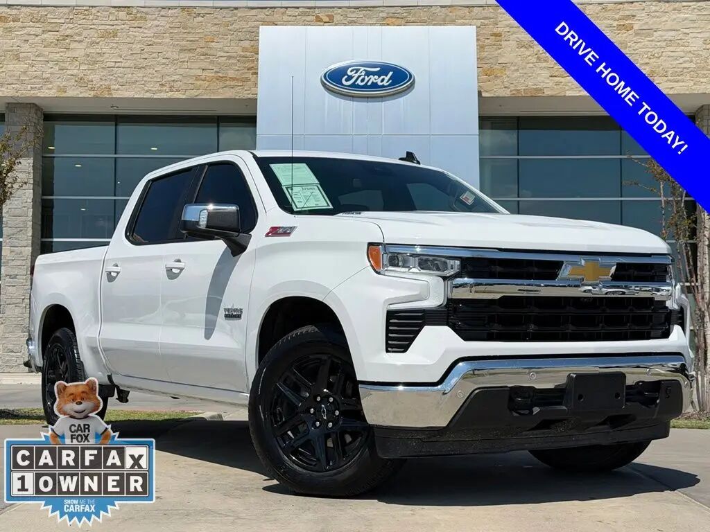 2026 Chevrolet Silverado 1500 LT — photo 1 of 13
