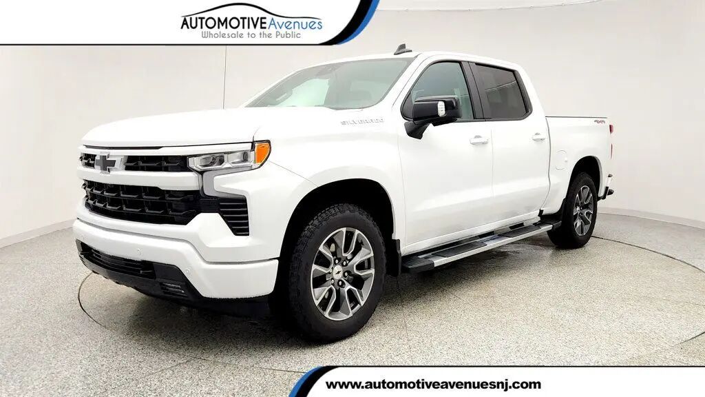 2025 Chevrolet Silverado 1500 RST — photo 1 of 13