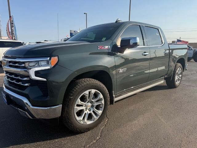 2025 Chevrolet Silverado 1500 LTZ