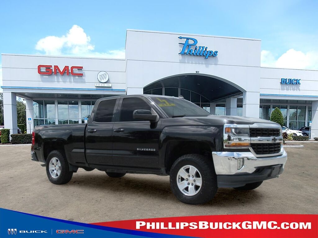 2017 Chevrolet Silverado 1500 LT — photo 1 of 1