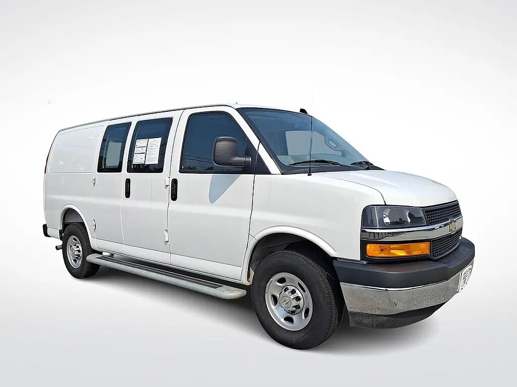 2025 Chevrolet Express 2500