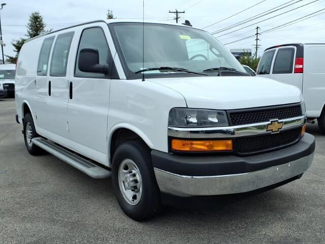 2024 Chevrolet Express 2500