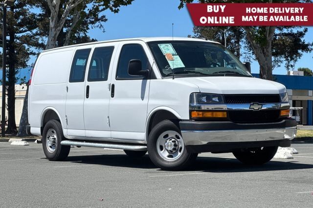 2025 Chevrolet Express Cargo Van Work Van