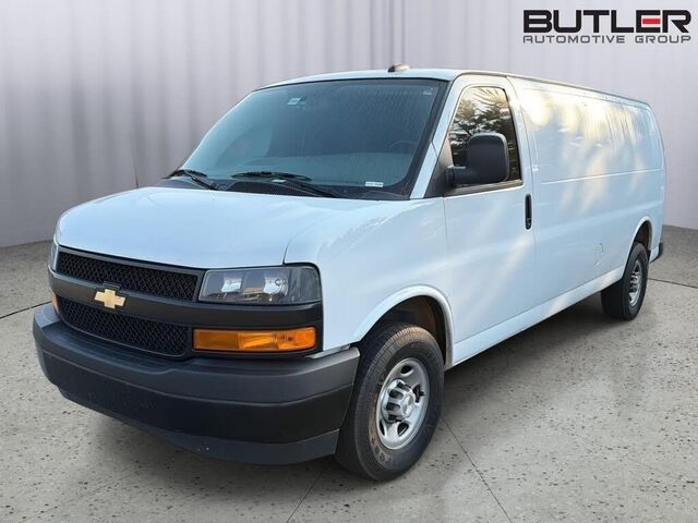 2023 Chevrolet Express 2500