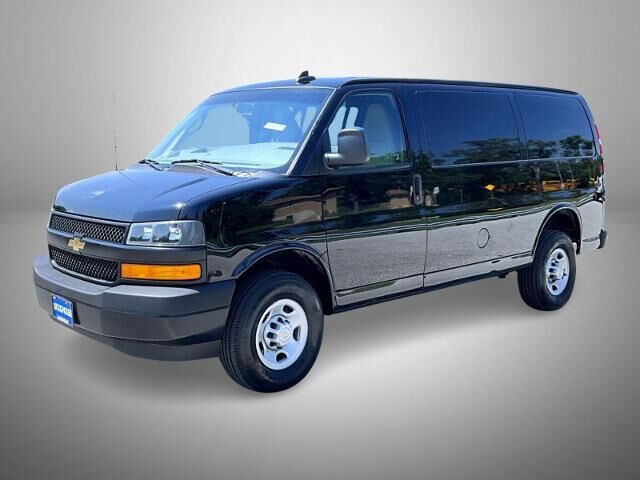 2022 Chevrolet Express 3500
