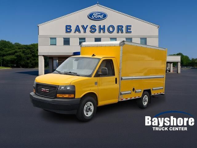 2021 GMC Savana 3500