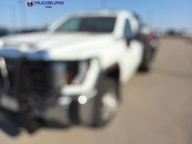 2024 GMC Sierra 3500HD CC Pro