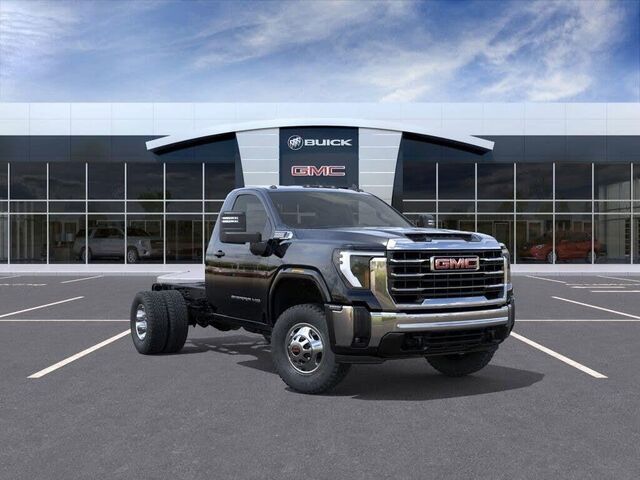 2026 GMC Sierra 3500HD CC SLE
