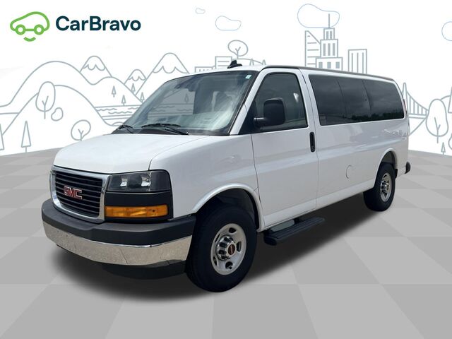 2025 GMC Savana Passenger LT