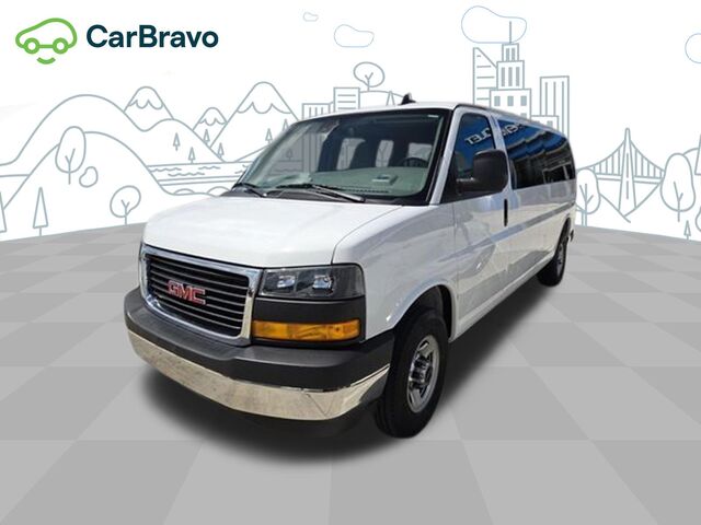 2025 GMC Savana Passenger LT