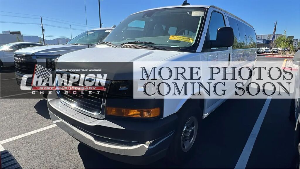 2025 GMC Savana LT 3500 — photo 1 of 3