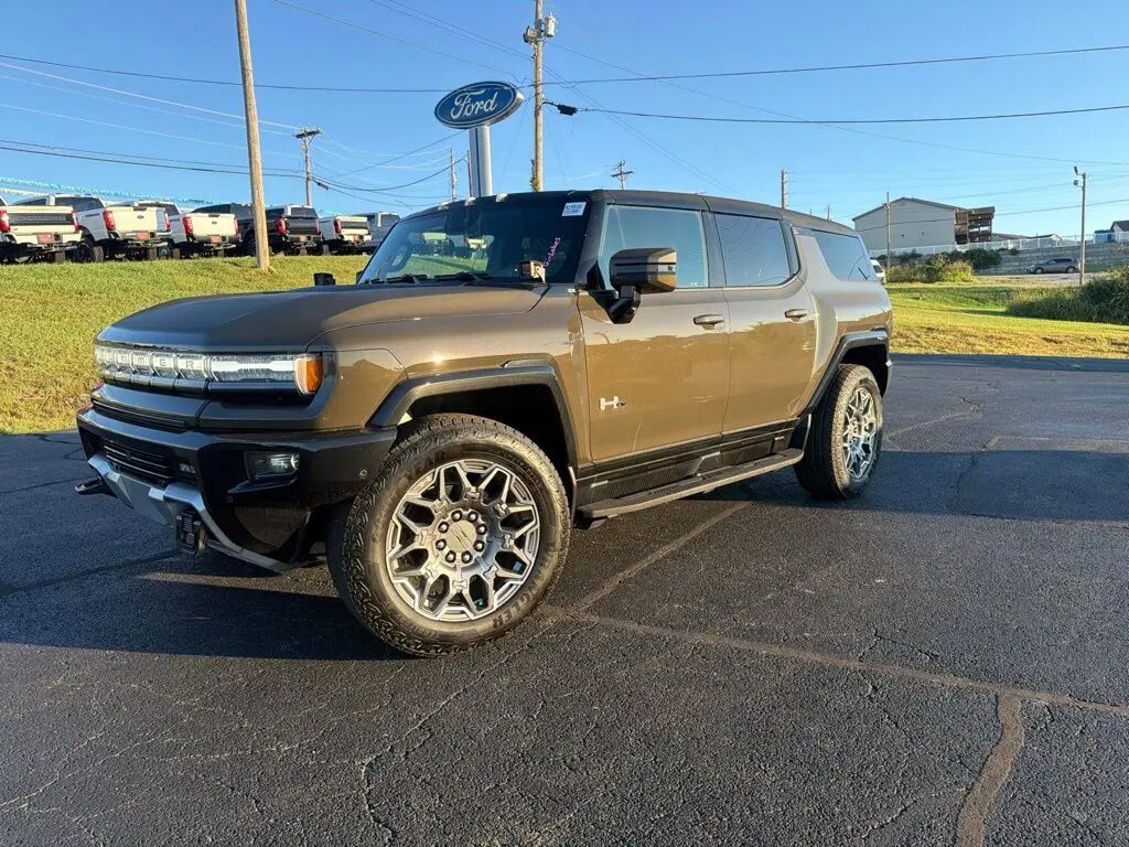 2024 GMC HUMMER EV SUV 3X — photo 1 of 13
