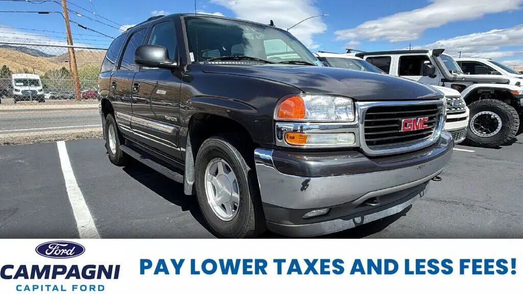 2006 GMC Yukon SLE — photo 1 of 3