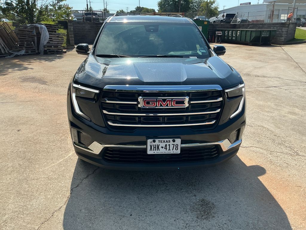 2026 GMC Acadia Elevation — photo 1 of 15