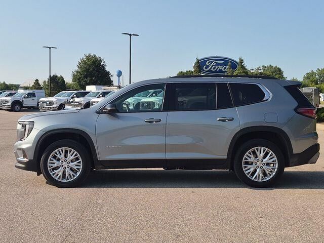 2026 GMC Acadia Elevation — photo 1 of 10