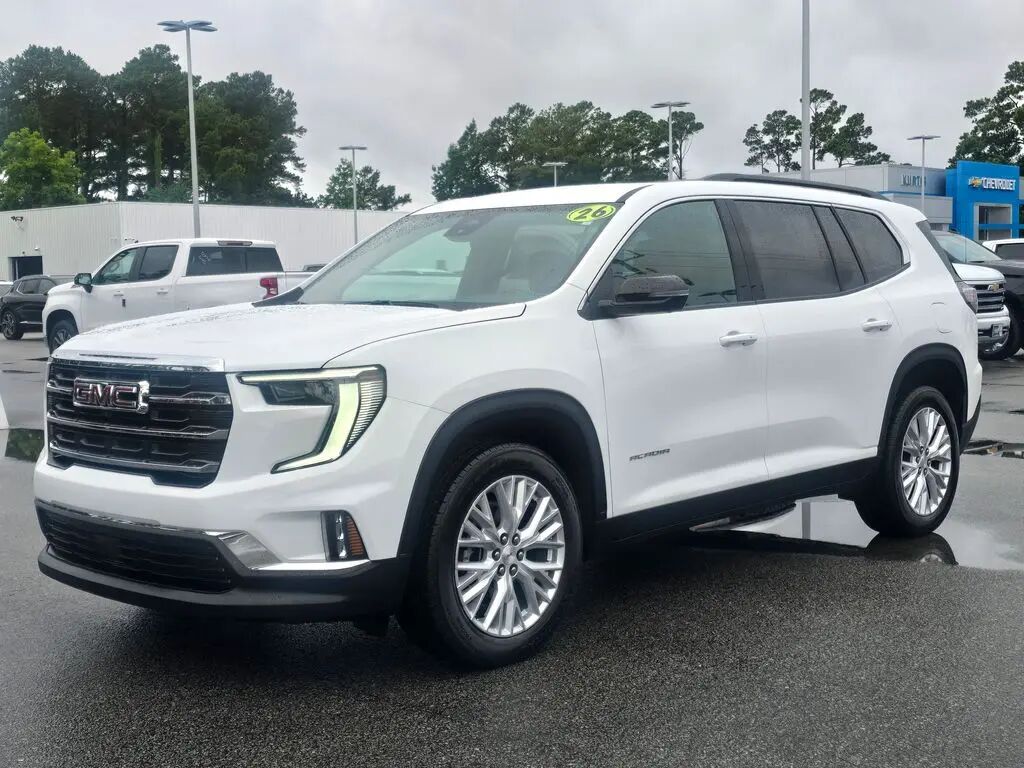 2026 GMC Acadia Elevation — photo 1 of 13