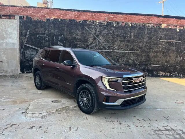 2025 GMC Acadia Elevation — photo 1 of 13