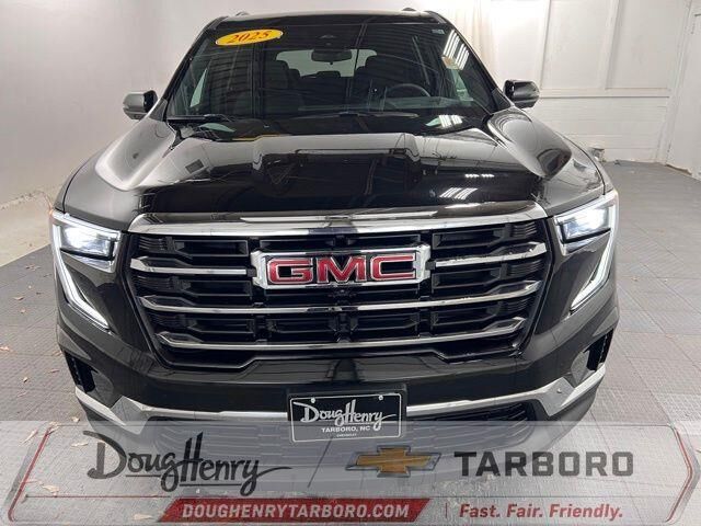 2025 GMC Acadia Elevation — photo 1 of 11