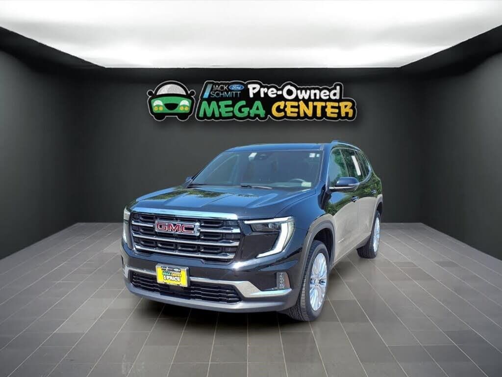 2026 GMC Acadia Elevation — photo 1 of 2