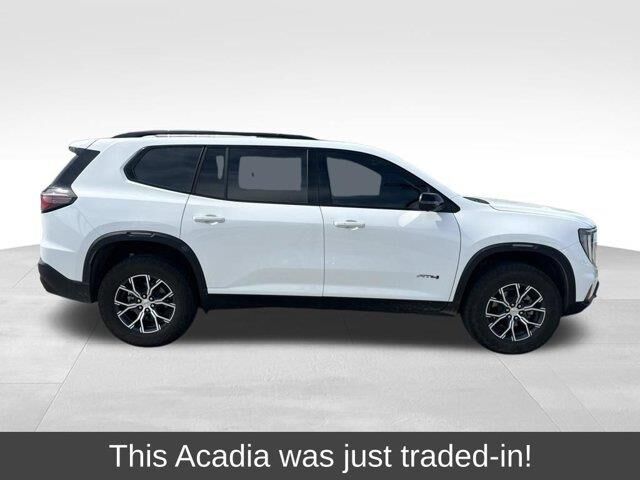 2025 GMC Acadia AT4
