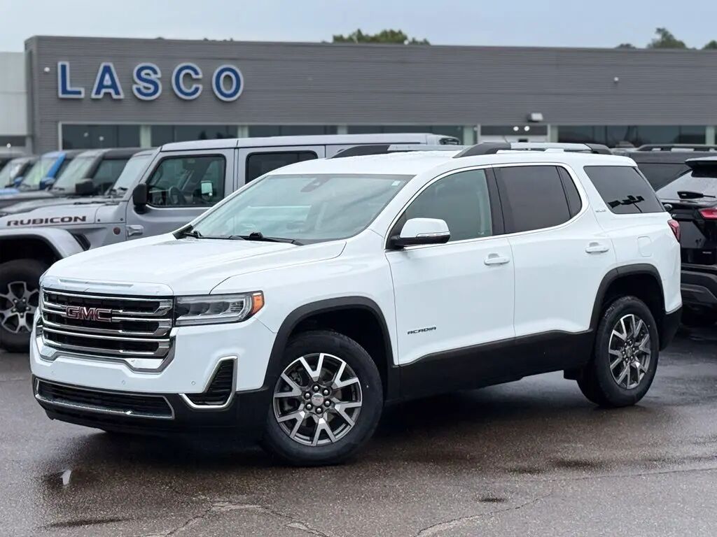 2022 GMC Acadia SLE — photo 1 of 13
