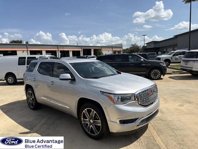 2018 GMC Acadia Denali — photo 1 of 1