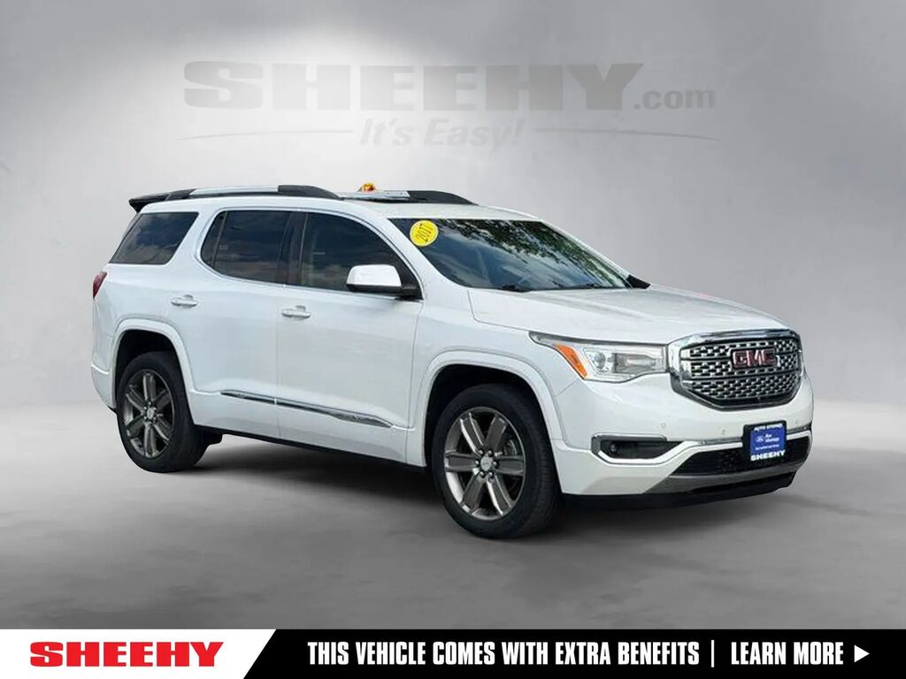 2017 GMC Acadia Denali — photo 1 of 13