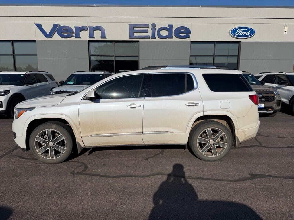 2019 GMC Acadia Denali