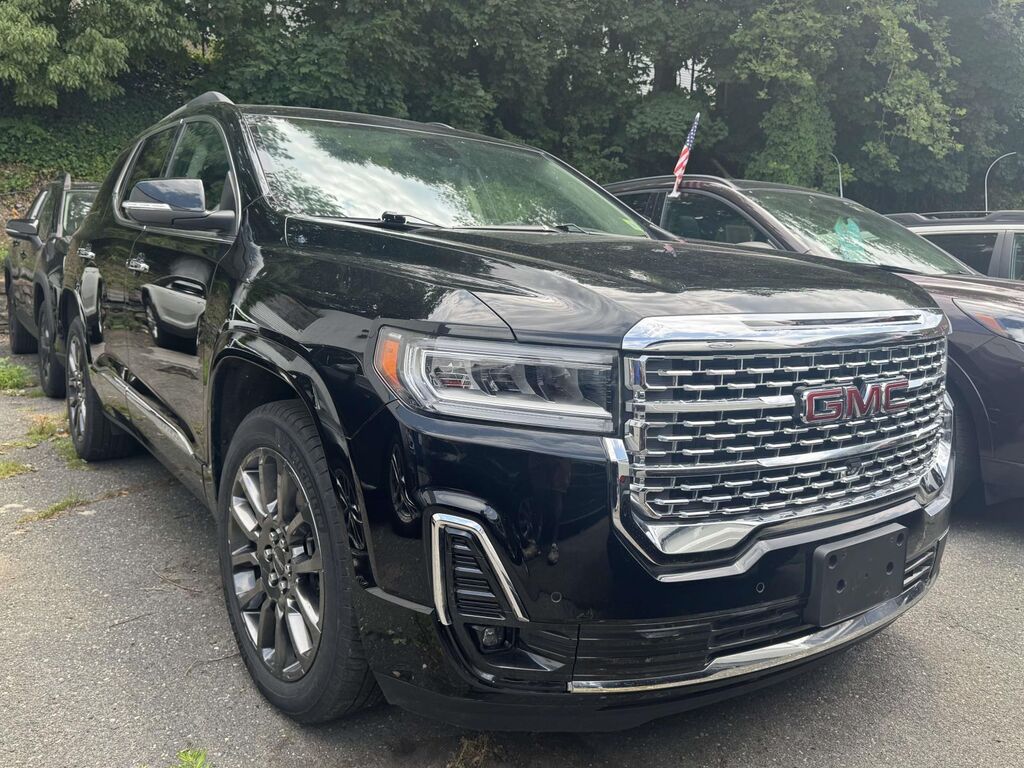 2023 GMC Acadia Denali — photo 1 of 26