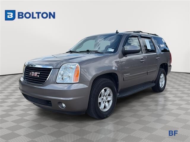 2013 GMC Yukon SLE — photo 1 of 13