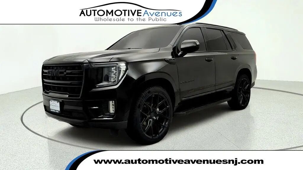 2023 GMC Yukon SLT — photo 1 of 13