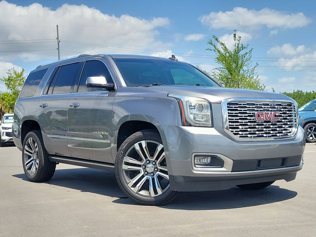 2019 GMC Yukon Denali — photo 1 of 13