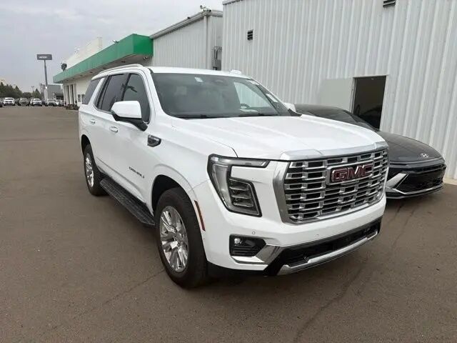 2025 GMC Yukon Denali — photo 1 of 4