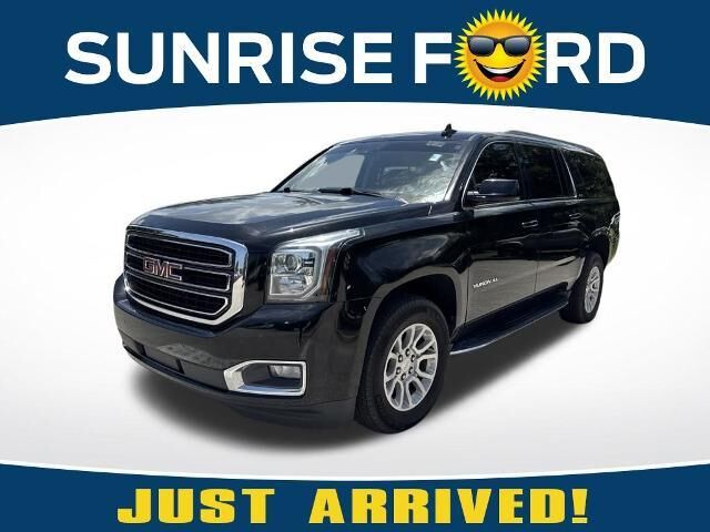 2020 GMC Yukon XL SLT — photo 1 of 13